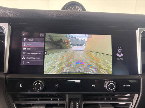 2022 Porsche Macan