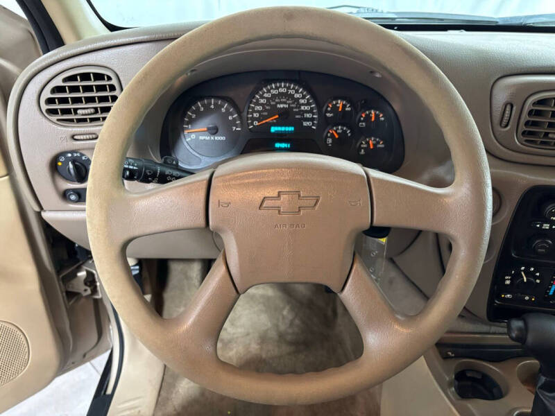 2004 Chevrolet TrailBlazer LS