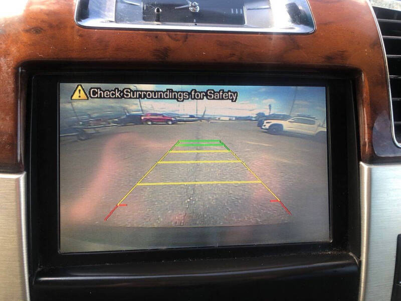 2013 Cadillac Escalade Platinum Edition