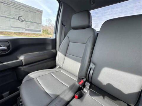 2025 GMC Sierra 2500HD Pro