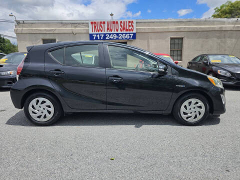2016 Toyota Prius c Two