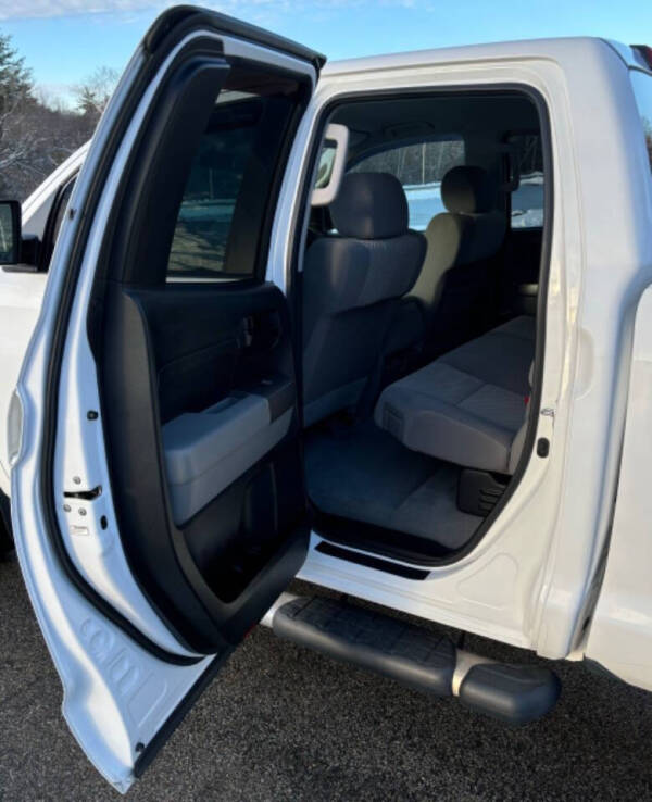 2011 Toyota Tundra Grade