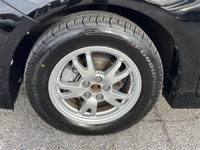 2011 Toyota Prius Two