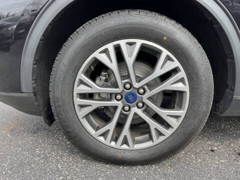 2021 Ford Escape SEL