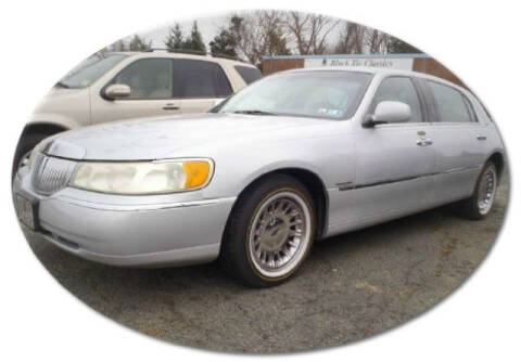 2001 Lincoln Town Car for sale at Black Tie Classics in Stratford NJ