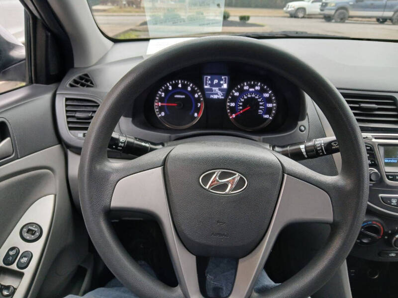 2017 Hyundai Accent SE