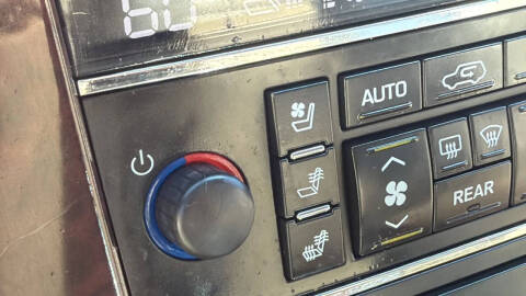 2011 Cadillac Escalade Premium