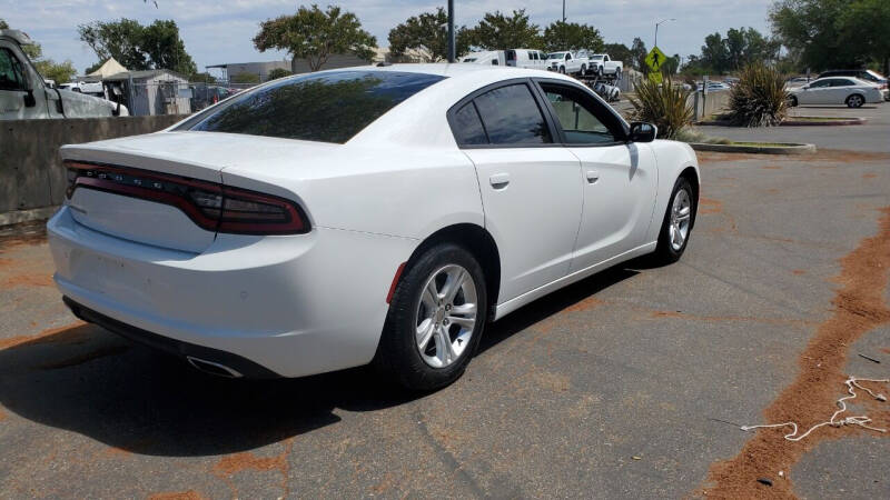 2016 Dodge Charger SE