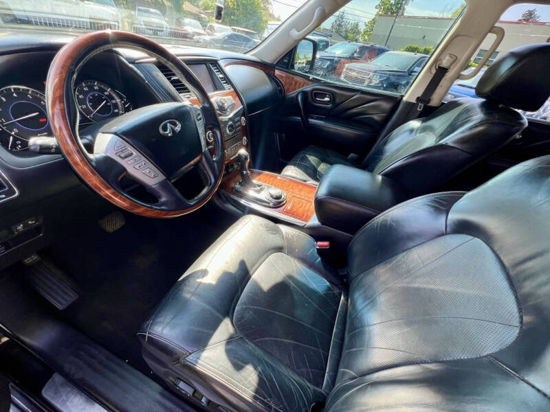 2015 Infiniti QX80