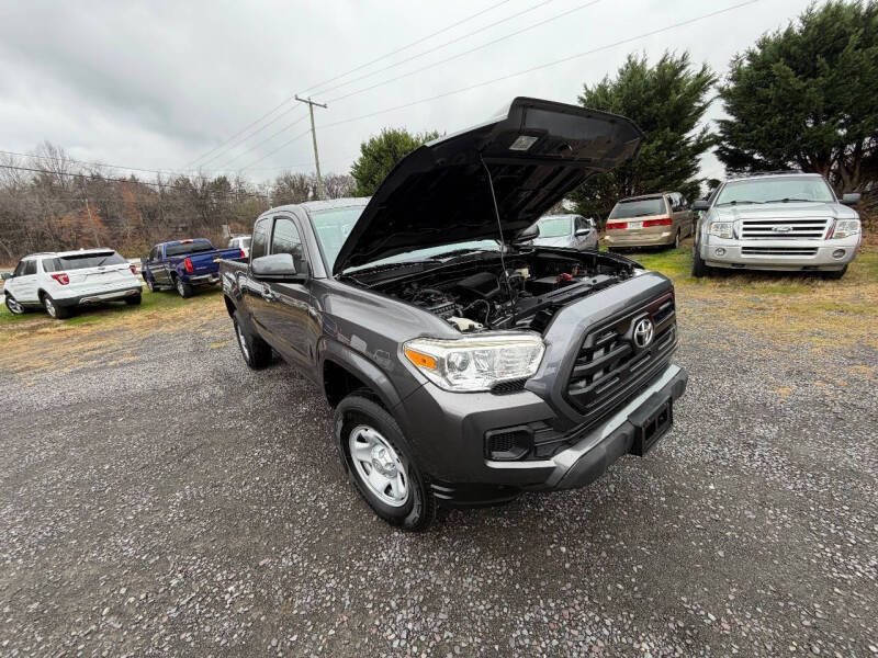 2017 Toyota Tacoma SR