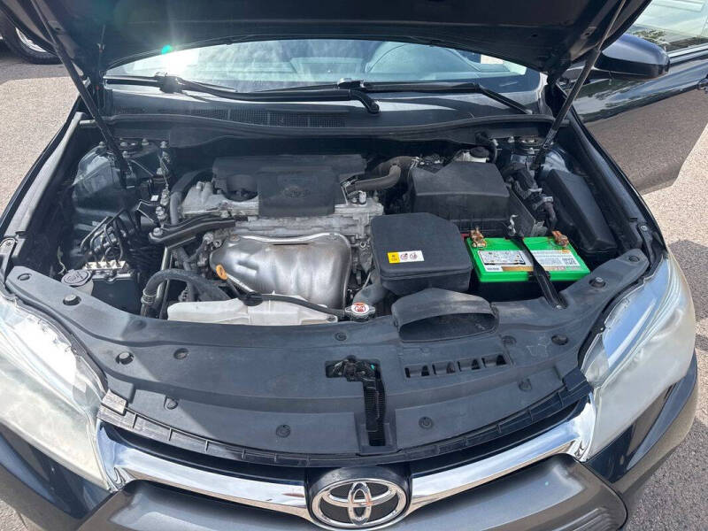 2017 Toyota Camry LE
