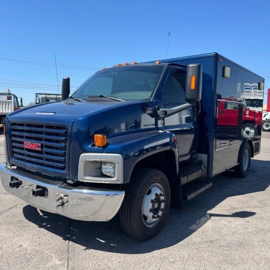 2008 GMC 6500 Lo Pro