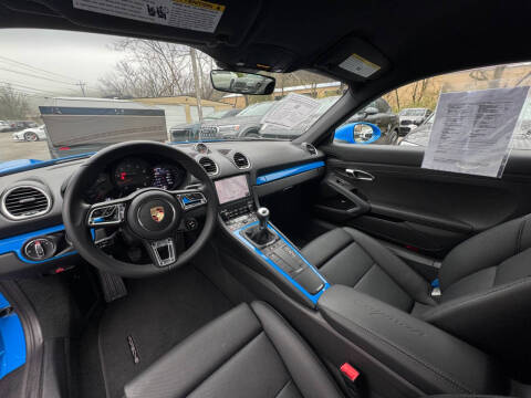 2025 Porsche 718 Cayman