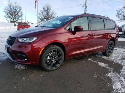 2022 Chrysler Pacifica for sale at Victoria Auto Sales - Waconia Dodge in Waconia MN