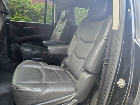 2016 Cadillac Escalade ESV Luxury Collection