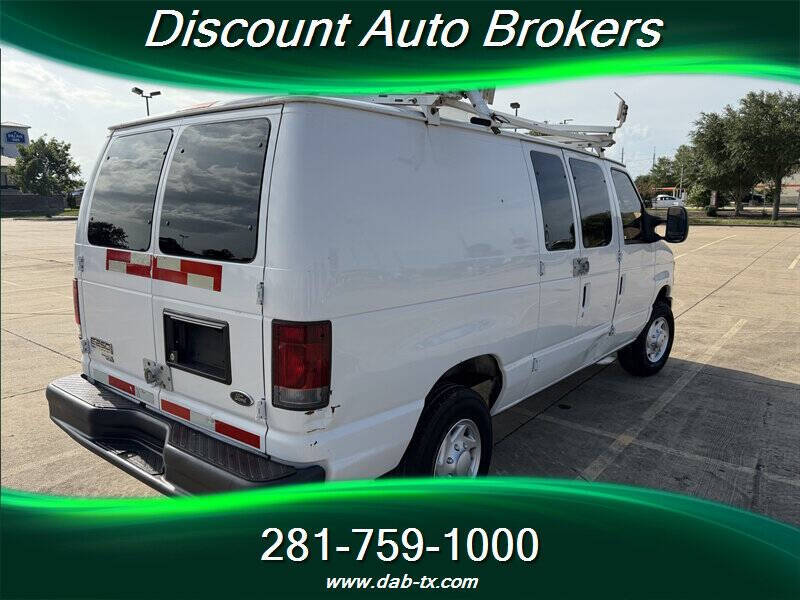 2011 Ford E-Series E-250