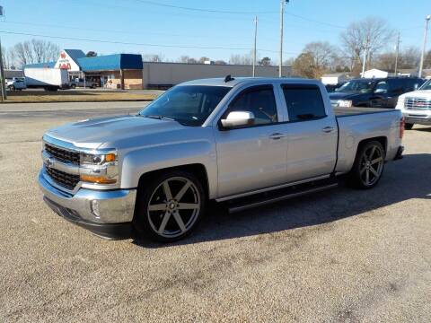 2018 Chevrolet Silverado 1500 for sale at Young's Motor Company Inc. in Benson NC