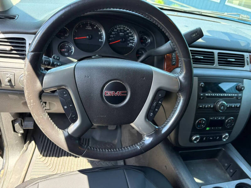 2012 GMC Yukon SLE