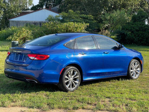 2015 Chrysler 200 S