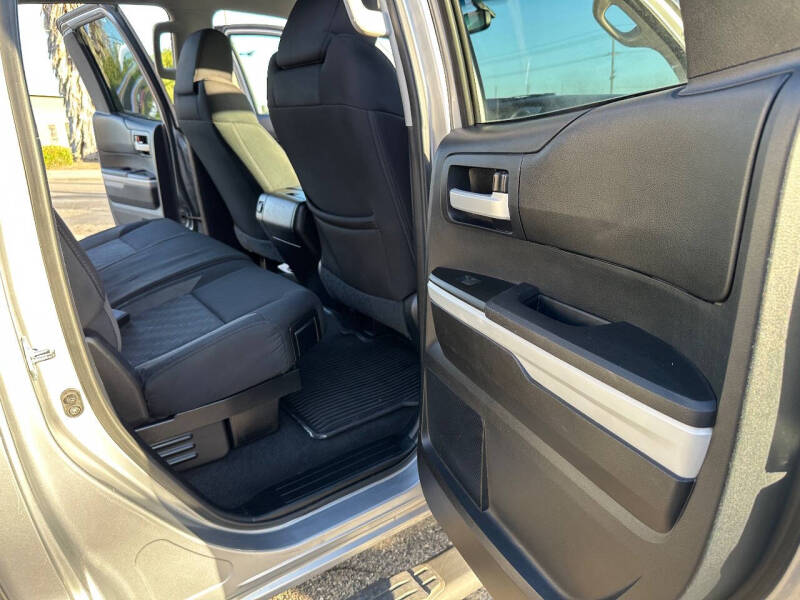 2015 Toyota Tundra SR5