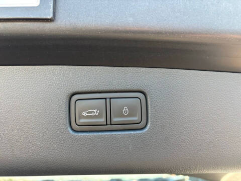 2023 Genesis Electrified GV70