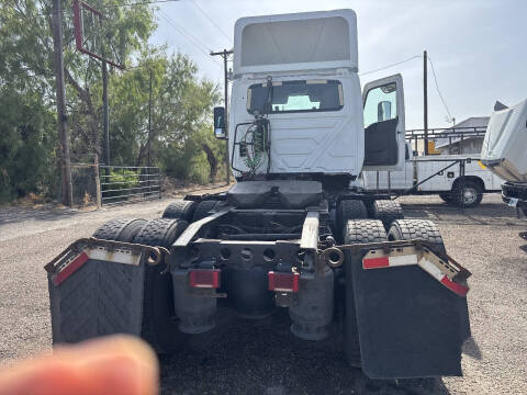 2018 International LT625