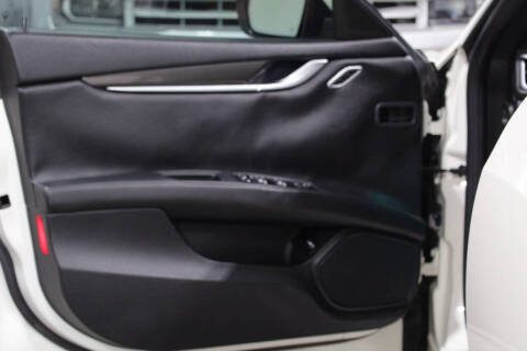 2016 Maserati Ghibli