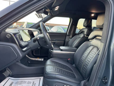 2023 Rivian R1T Adventure