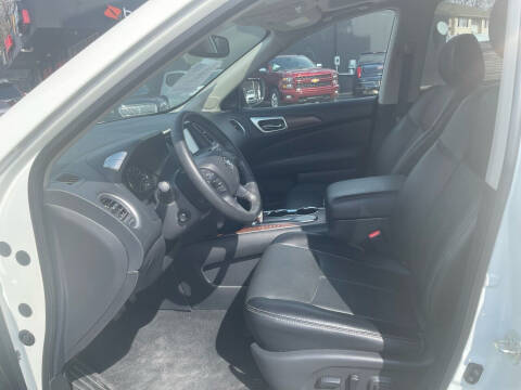 2020 Nissan Pathfinder Platinum