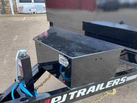 2025 PJ Trailers D7