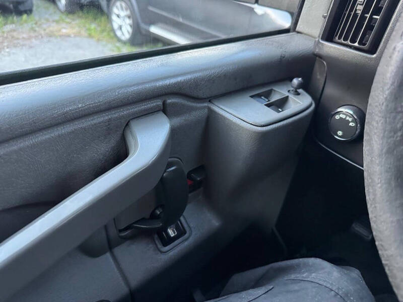 2017 Chevrolet Express 2500