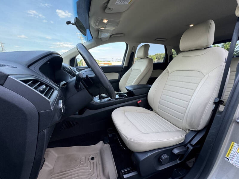 2017 Ford Edge SE