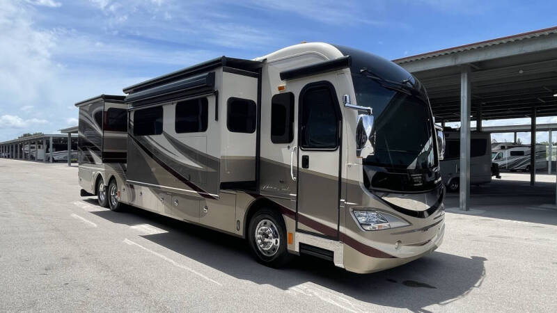 2013 Freightliner XCM Chassis