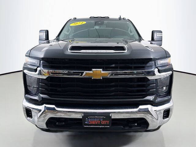 Used 2024 Chevrolet Silverado 2500HD LT with VIN 2GC4YNE75R1239865 for sale in Bloomington, IL