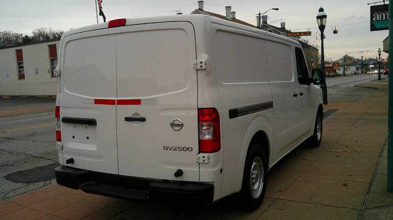 2019 Nissan NV 2500 HD S