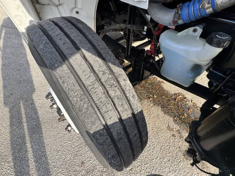 2019 Freightliner M2 106