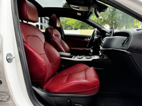 2020 Kia Stinger GT1