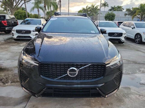 2025 Volvo XC60 B5 Ultra Dark Theme
