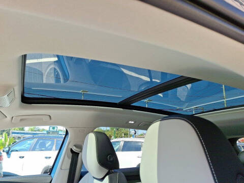 2025 Volkswagen Tiguan SE 4Motion