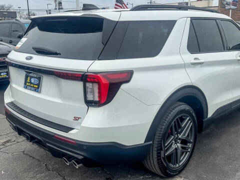 2025 Ford Explorer ST