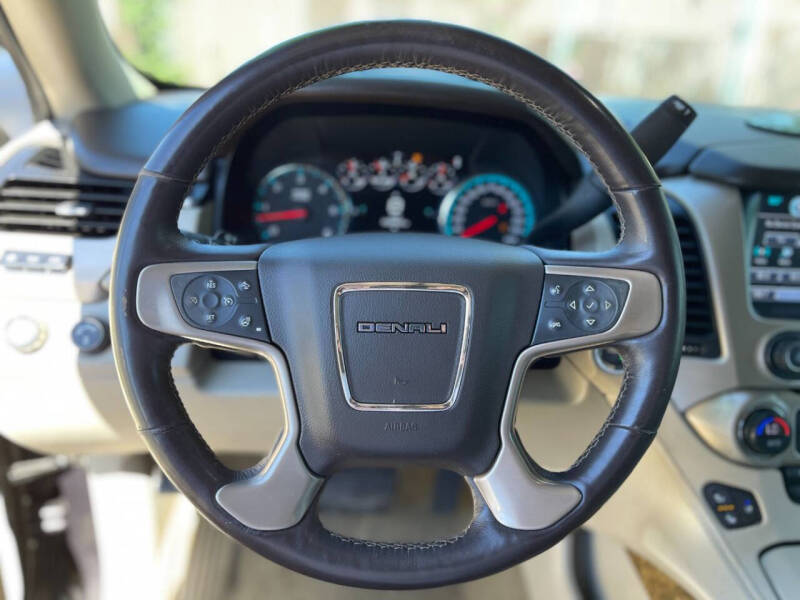 2017 GMC Yukon Denali