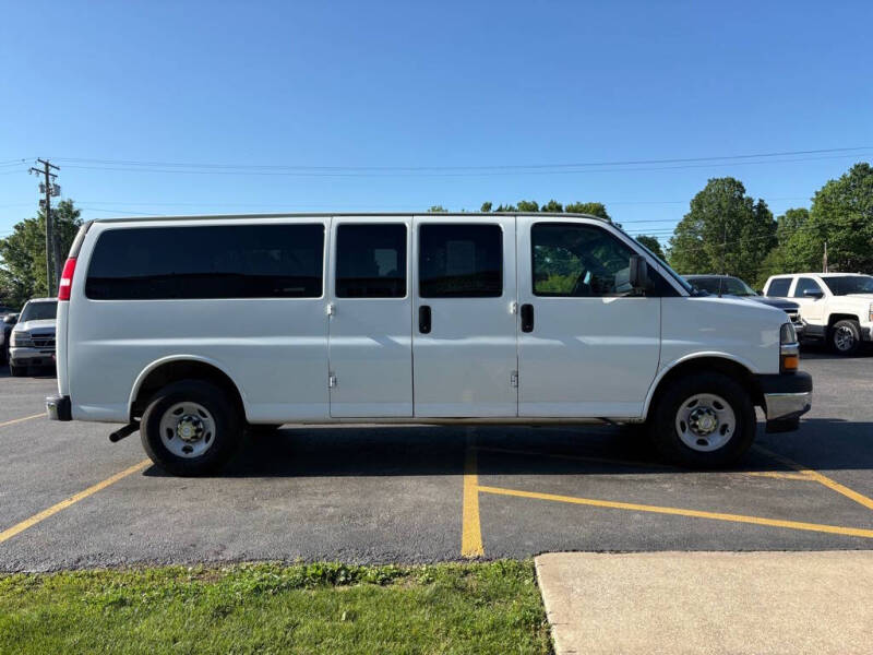 2017 Chevrolet Express LT 3500