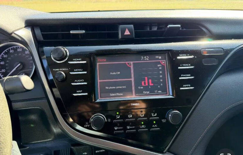 2020 Toyota Camry LE