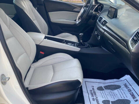 2018 Mazda MAZDA3 Grand Touring