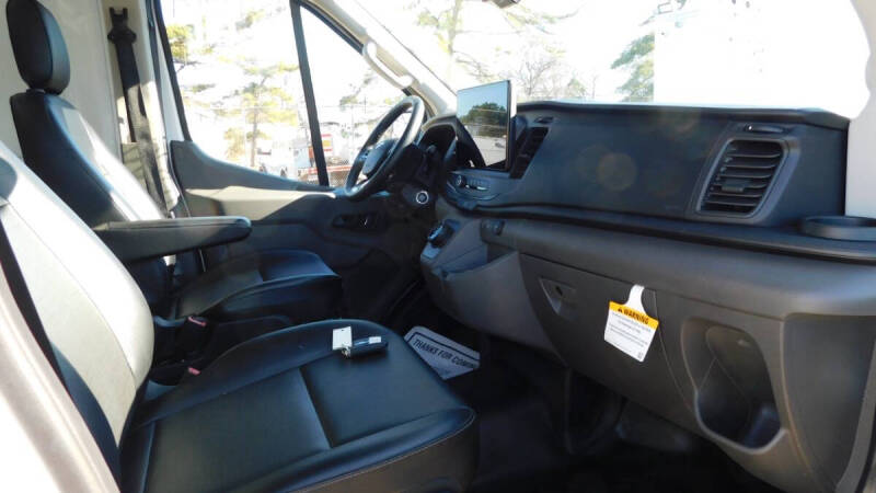 2024 Ford E-Transit 350