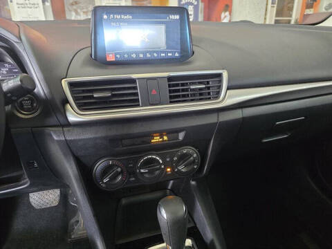 2017 Mazda MAZDA3 Sport