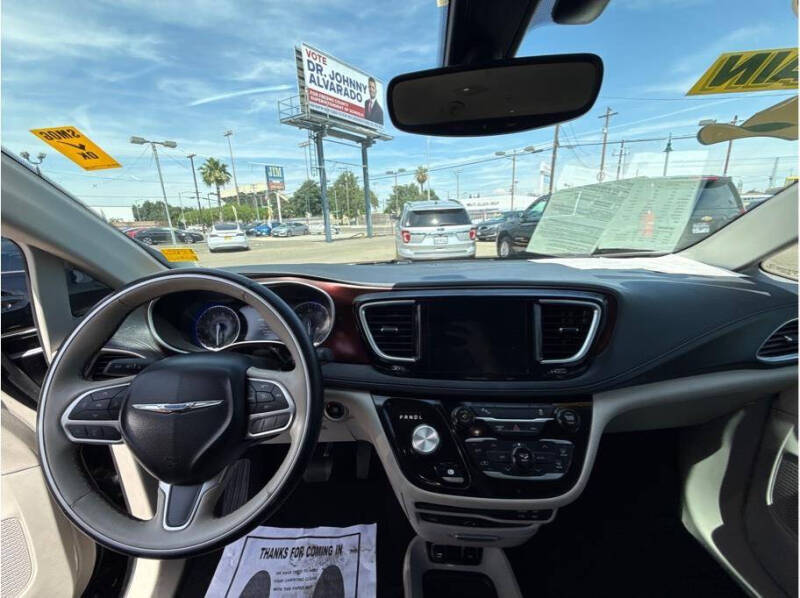 2017 Chrysler Pacifica Limited