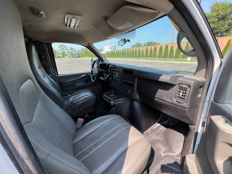 2010 GMC Savana 3500