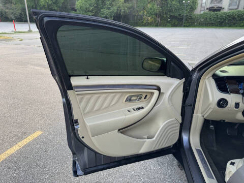 2013 Ford Taurus Limited