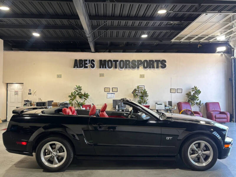 2005 Ford Mustang